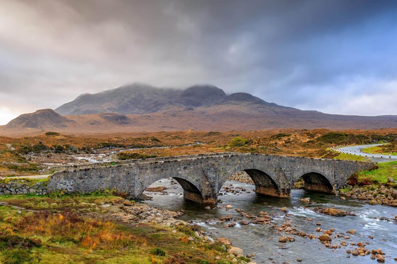 Tigh Phadraig At Marys Thatched Cottages Elgol Eksteriør billede